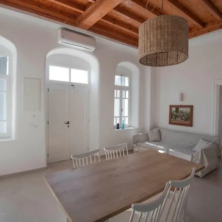 M Little Venice Apartman